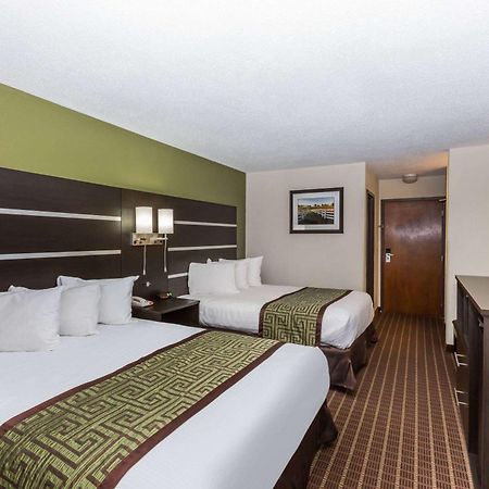 Brooks Baymont By Wyndham Louisville South I 65 מראה חיצוני תמונה